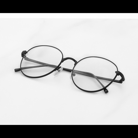 Accessories - Brand New Metal Frame glasses